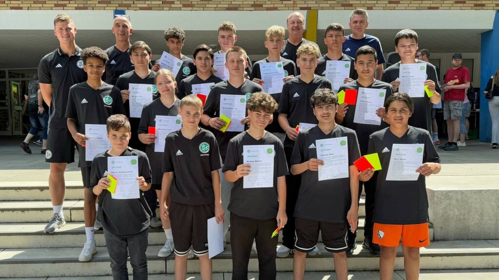 DFB Junior Schiedsrichter Ausbildung an der Otto-Burrmeister-Realschule Recklinghausen