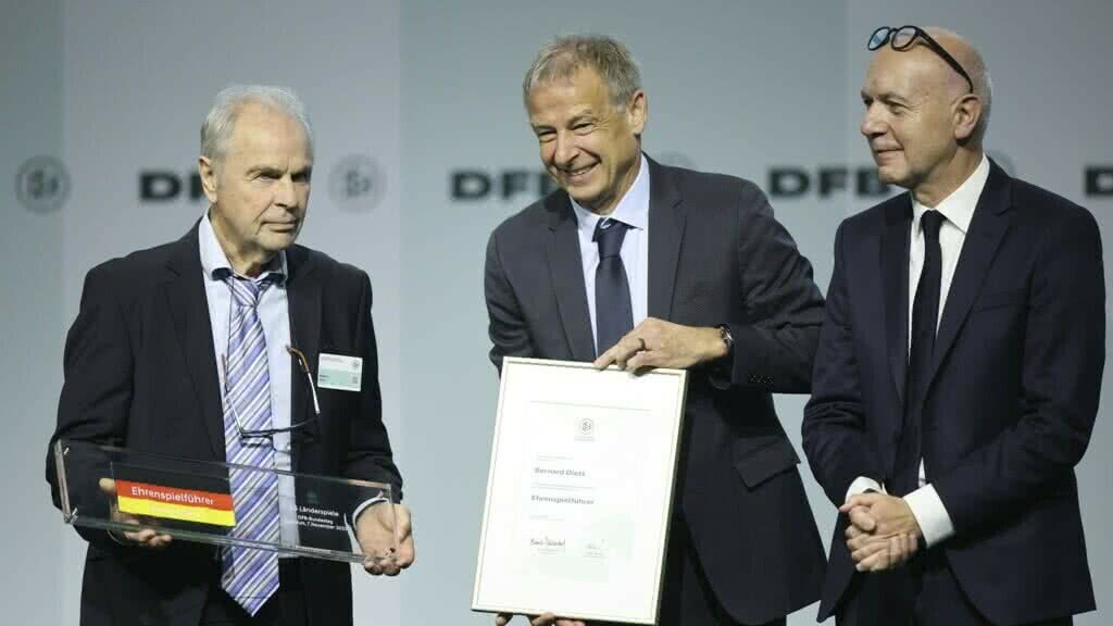 Bernard Dietz wird DFB-Ehrenspielführer