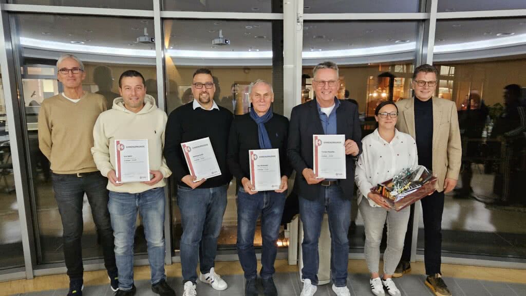 Gemeinsamer Schulungsabend der Schiedsrichter Unna-Hamm – Ehrungen und hochkarätige Gäste in der Sportschule Kaiserau