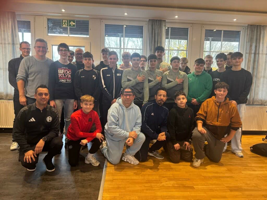 Über 25 neue Schiedsrichter im Fußballkreis Unna-Hamm: Erfolgreicher Anwärterlehrgang stärkt Schiri-Nachwuchs