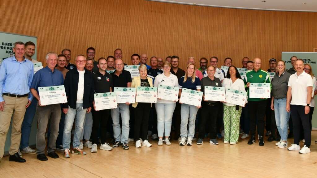 Auszeichnung DFB-Punktespiel Platin 3